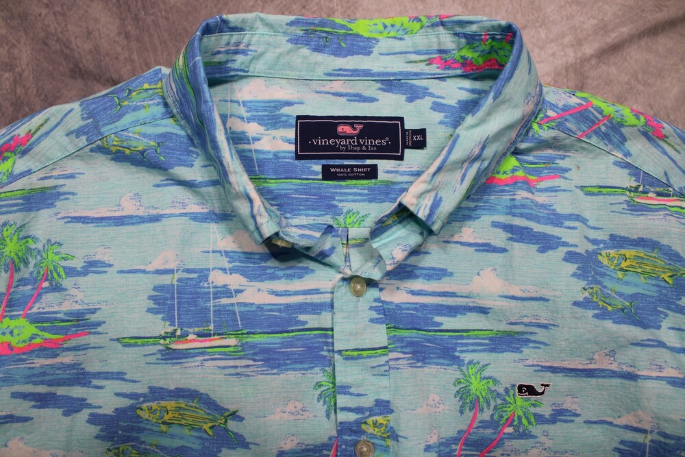 Vineyard Vines Whale Shirt XXL Tropical Hawaiian Fishing Island Button Front